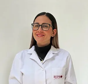 Dra. Jennifer Adriana Barros Meza